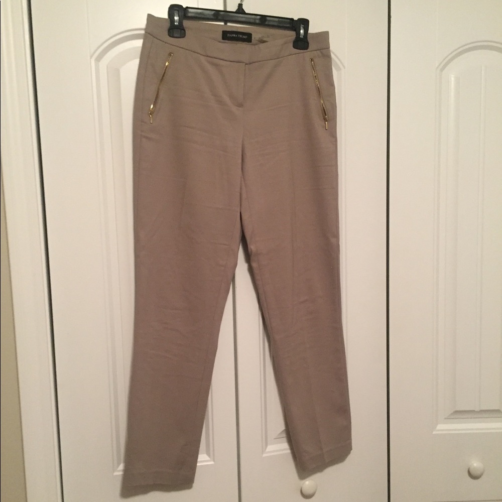 Ivanka Trump cropped slacks